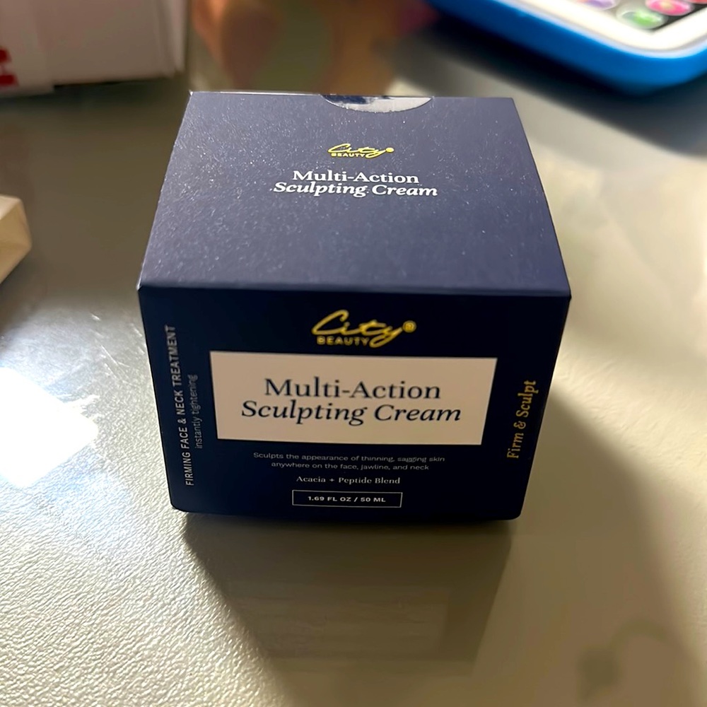 City beauty multi action sculpting cream